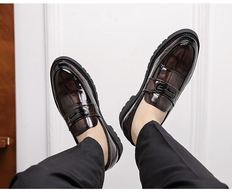 2025 Autumn/Winter new cross-border large-sized leather shoes, shiny loafers, business wedding leather shoes, men's shoe trend 48