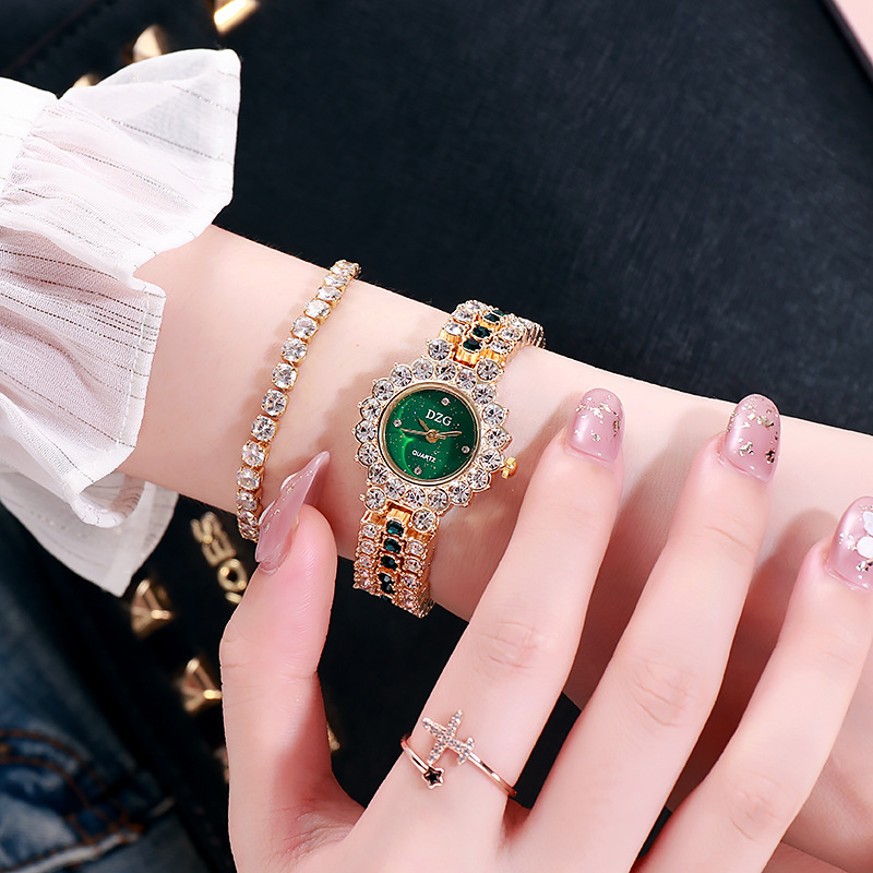 Women's Quartz Watch Luxury Silvery Rhinestone Bangle Watch Jewelry Women Fashion Wrist Watch + Bracelet Set