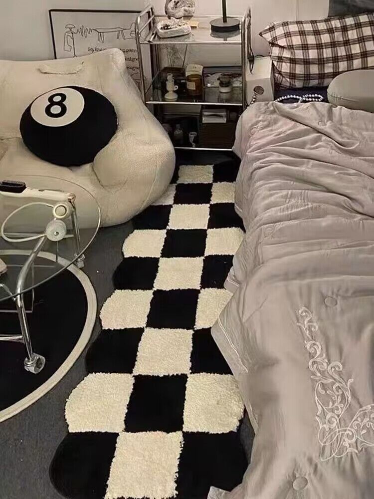 Simple black and white check bedroom imitation cashmere carpet, home bedside rug, balcony bay window non-slip mat