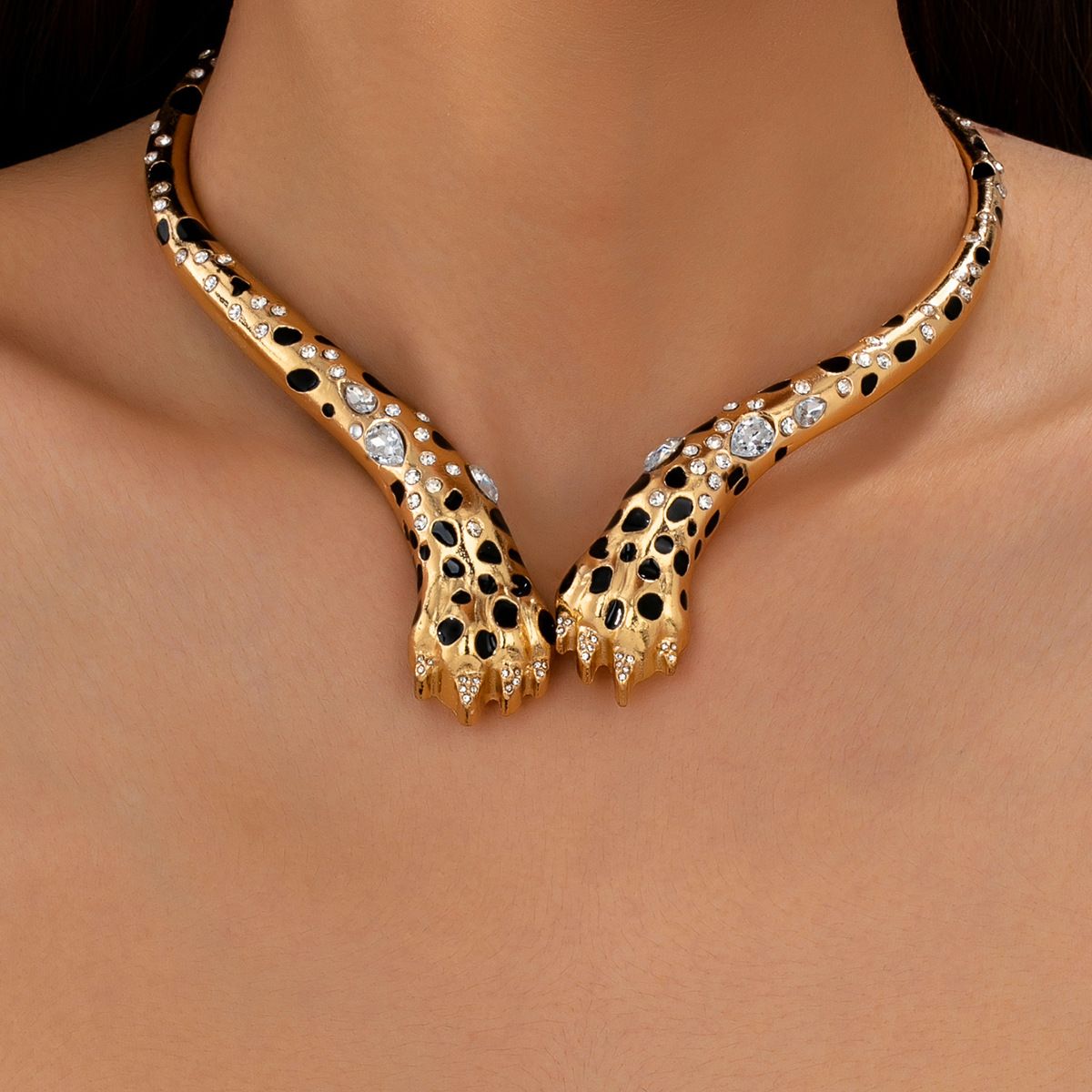 Gold/Silver Tone Leopard Print Crystal Choker Necklace, Statement Enamel & Rhinestone Animal Collar for Women
