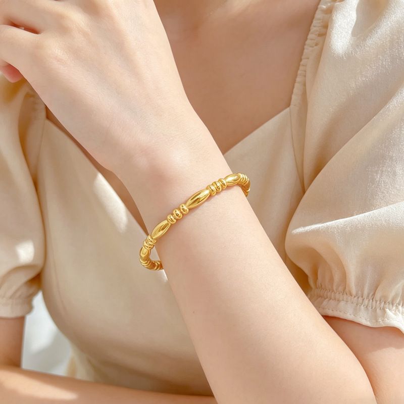 Minimalist European Style Oval Bead Titanium Steel Hinged Bangle, Smooth Polished Linked Bead Cuff Bracelet, Waterproof Anti-Tarnish Stainless Steel Jewelry, Trendy Elegant Daily Wear Accessory Gift for Women