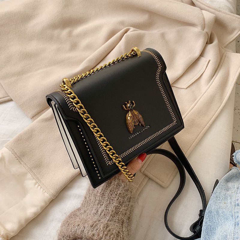 French women's bag 2024 summer new chain retro bee single shoulder tote bag contrasting color crossbody small square bagblack