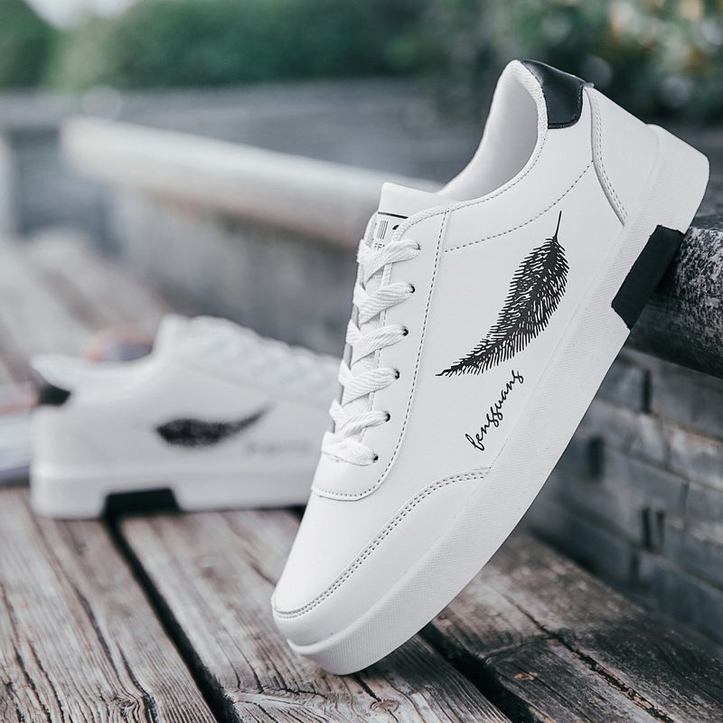 Students low top small white shoes men spring summer 2024 new Korean version of fashion board shoes all match breathable light sports shoes N68