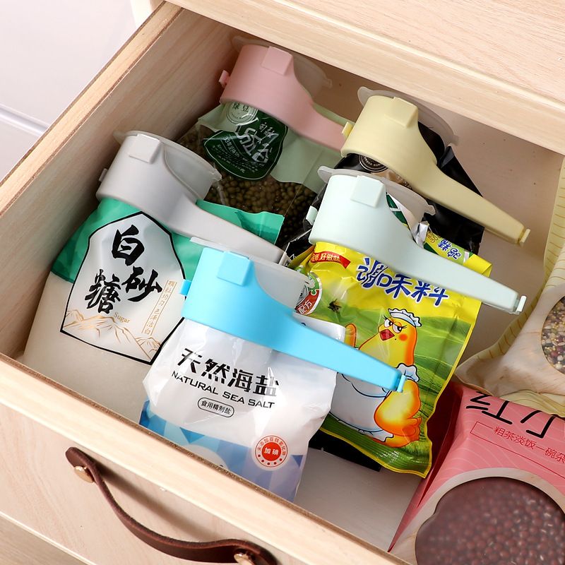 AUNONT Large sealing clip food preservation sealing clip grains and cereals moisture-proof out of the mouth bag clip snack bag sealing  Bag Clips for Food Food Storage Sealing Clips with Pour Spouts Kitchen Chip Bag Clips