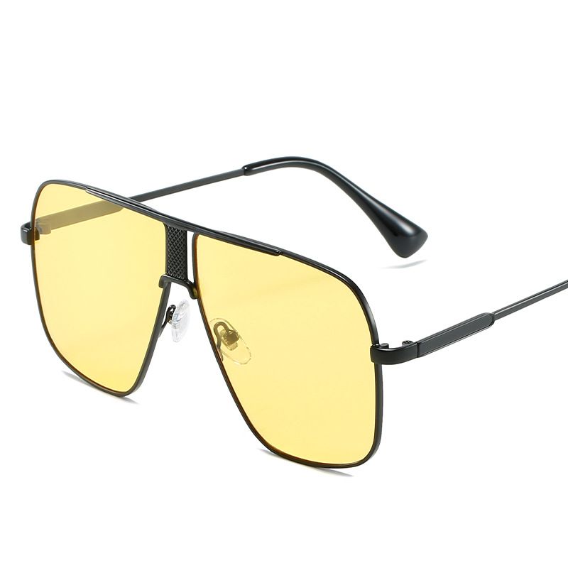 Fashion Women Square Sunglasses, Large Frame Metal Eyewear, UV‑Protection Shades, Stylish Driving Glasses for Daily Outdoor Travel Party Decoration
