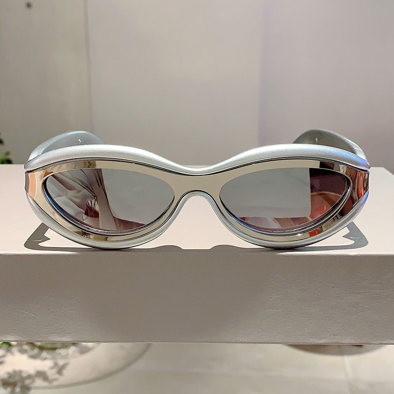 New Arrival Retro Fashion Cat‑Eye Sunglasses, Stylish Street‑Photo Outdoor Shades, Anti‑Glare Sunglasses for Face‑Slimming Daily Travel Outdoor Scenarios