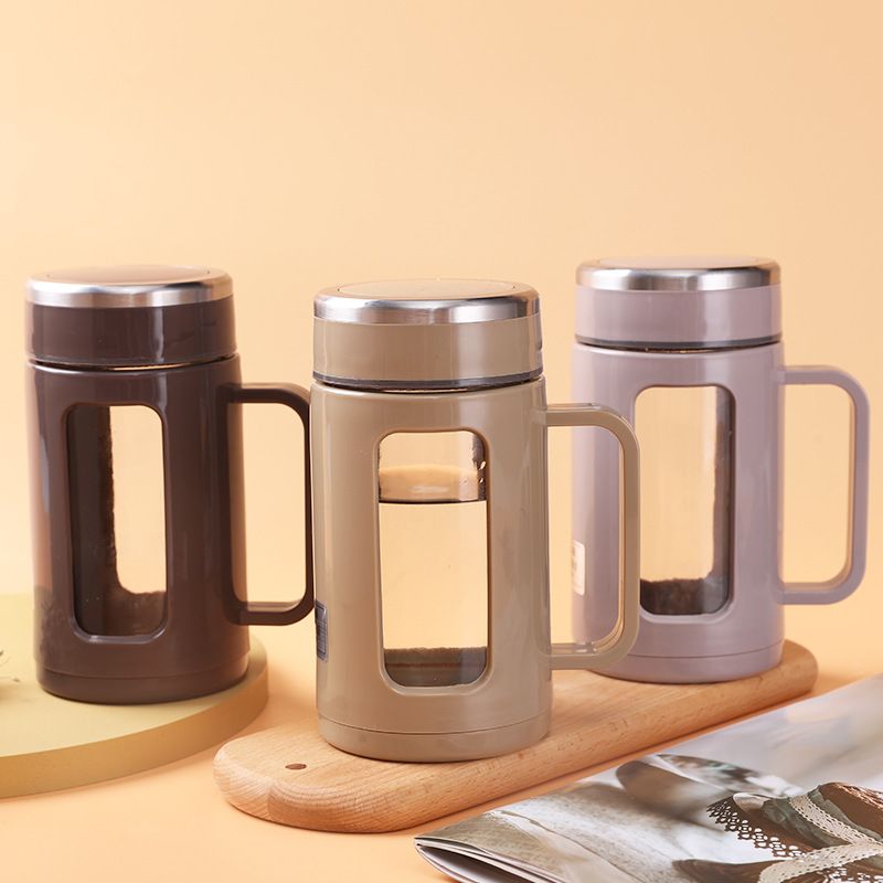 New Classic Retro Glass Water Cup with Handle, adopts high borosilicate glass material with excellent heat and cold resistance, suitable for hot water and cold daily drinking