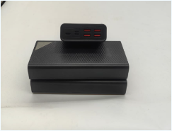FAST CHARGING POWER BANKS
