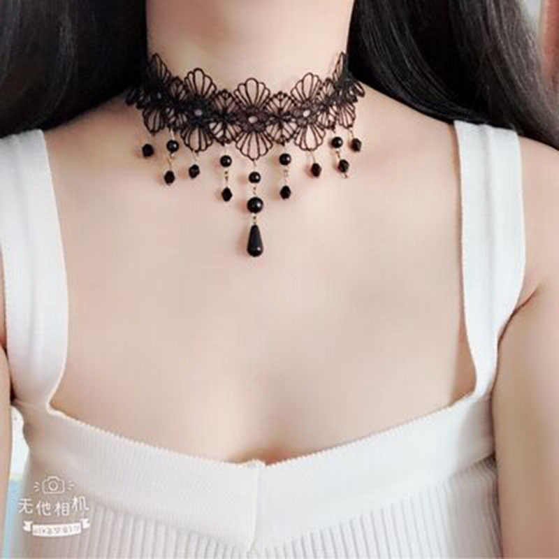 SC9688 Vintag Classic Gothic Tattoo Lace Choker For Women Black Crystal Pendant Charm Choker Necklaces Boho Jewelry
