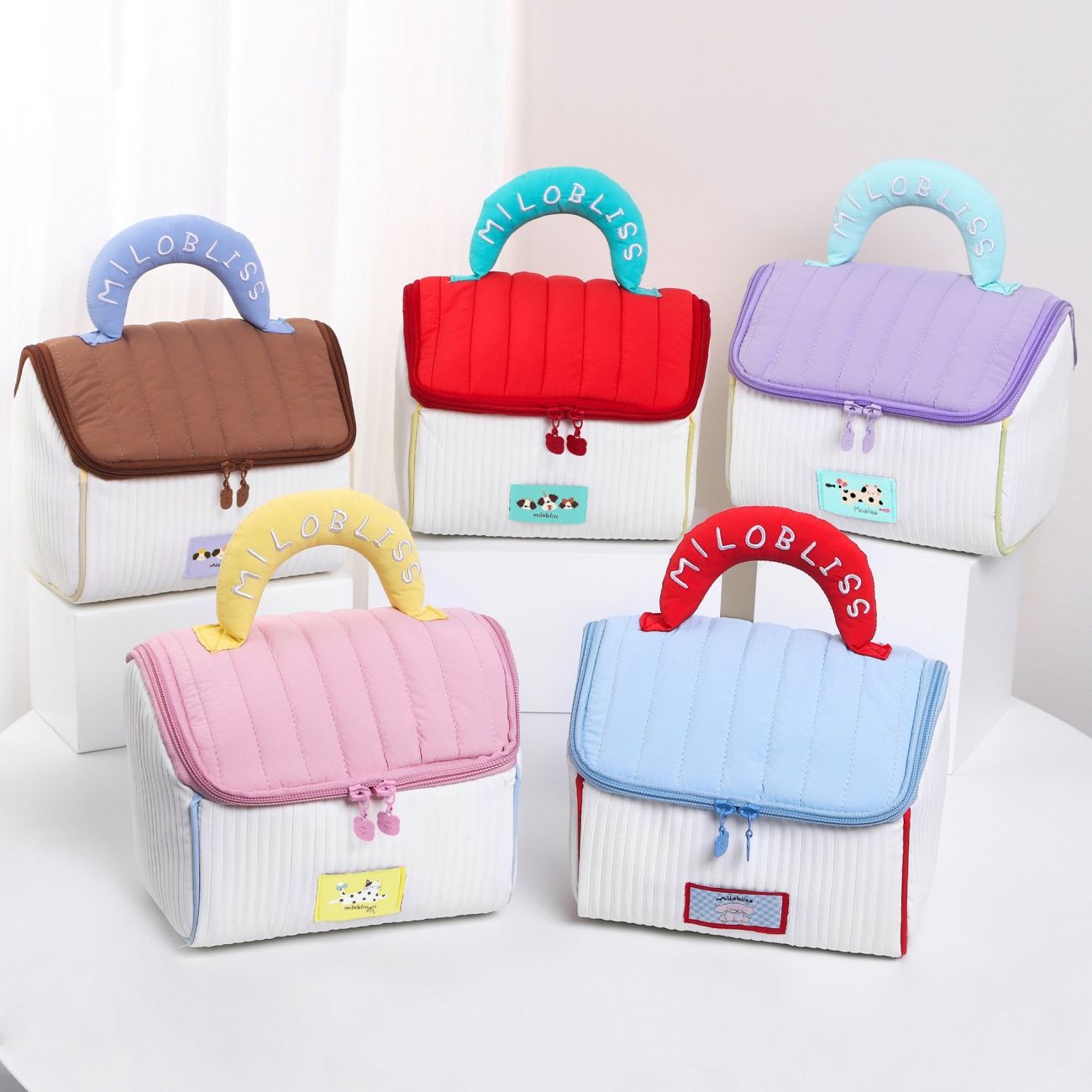 Cute House Shape Cosmetic Bag, High Appearance Level Large Capacity Portable Storage Bag, Three-Dimensional Not Collapsible Toiletry Bag for Travel & Daily Use

