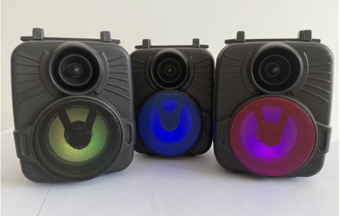 Bluetooth speaker, karaoke function, high-quality sound, TF card, USB flash drive, music playing, square dancing, Bluetooth speaker