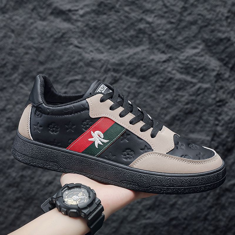 Spring men's shoes new breathable small white shoes for male students Korean version of the trend all match thick sole sports casual shoes for men P003