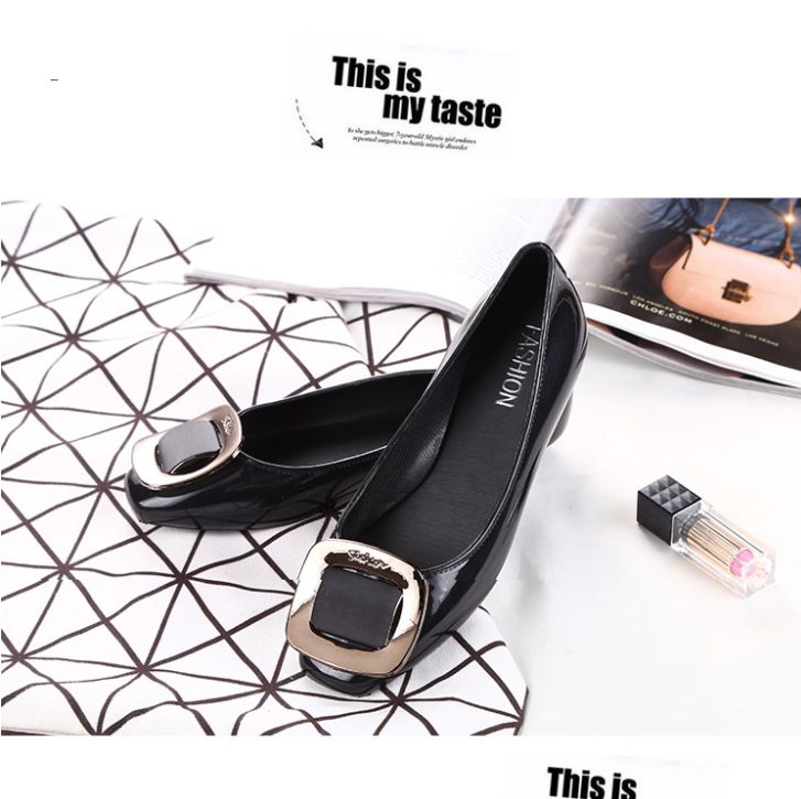 New Square Buckle Flat Bottom Fashion Shallow Mouth Mother Women's Shoes Low-top Single Shoes Korean Casual Soft Bottom Non-slip Ladies Shoes
