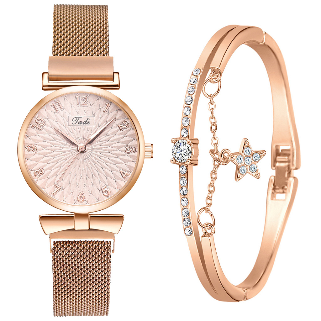 Fashion Ladies Quartz Watch + Star Bracelet Combination Package Arabic Numeral Scale Girls Jewelry Watch Girls Gift Quartz Watch