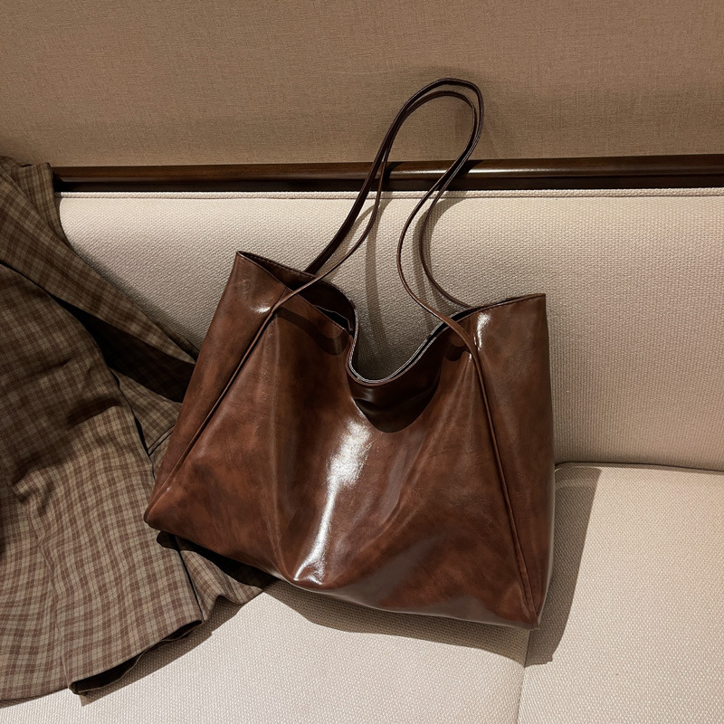 MC5298 Women's Autumn and Winter New Large Capacity Soft Leather Shoulder Bag Retro Casual Handbag