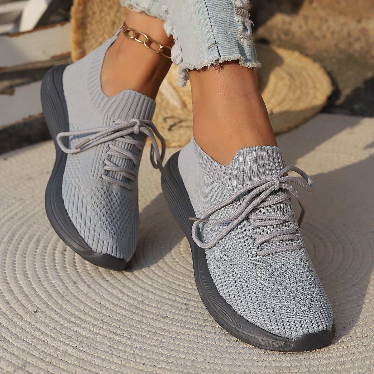 2024 summer new plus-size women's flying woven sneakers front lace-up sneakers 3858