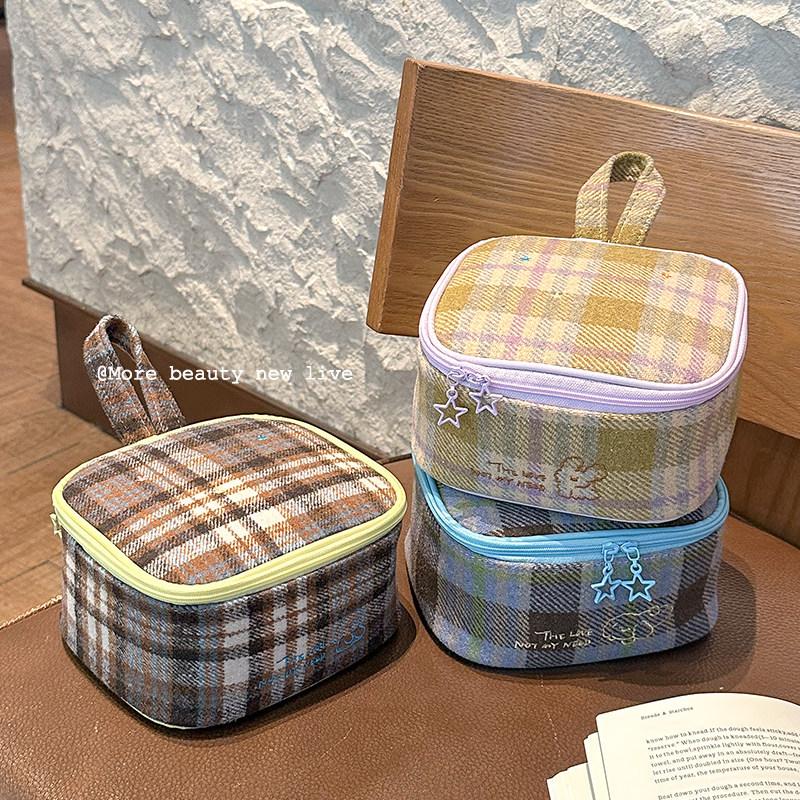 Simple Fashion Plaid Cloth Cosmetic Bag Portable Travel Storage Bag Mini Handbag for Outdoor Business Trip
