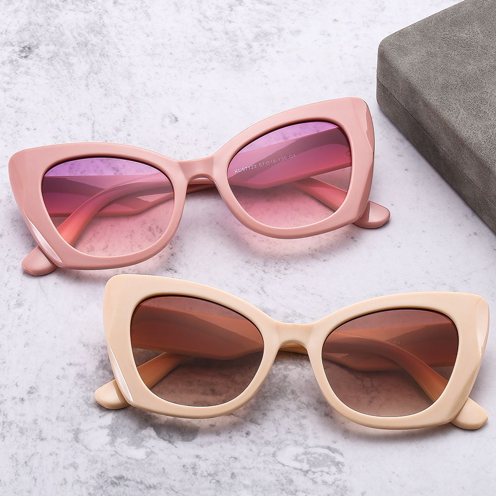 97122 Women's New Fashion Cat-Eye Sunglasses Outdoor Sunscreen Sunglasses