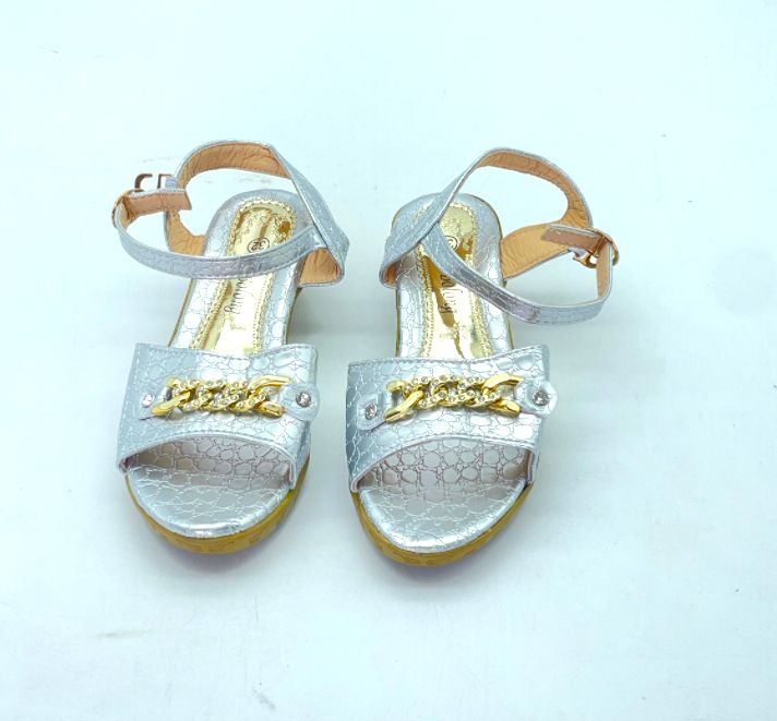 Girls new summer fashion elegant lightweight gold diamond chain design silver sandals
