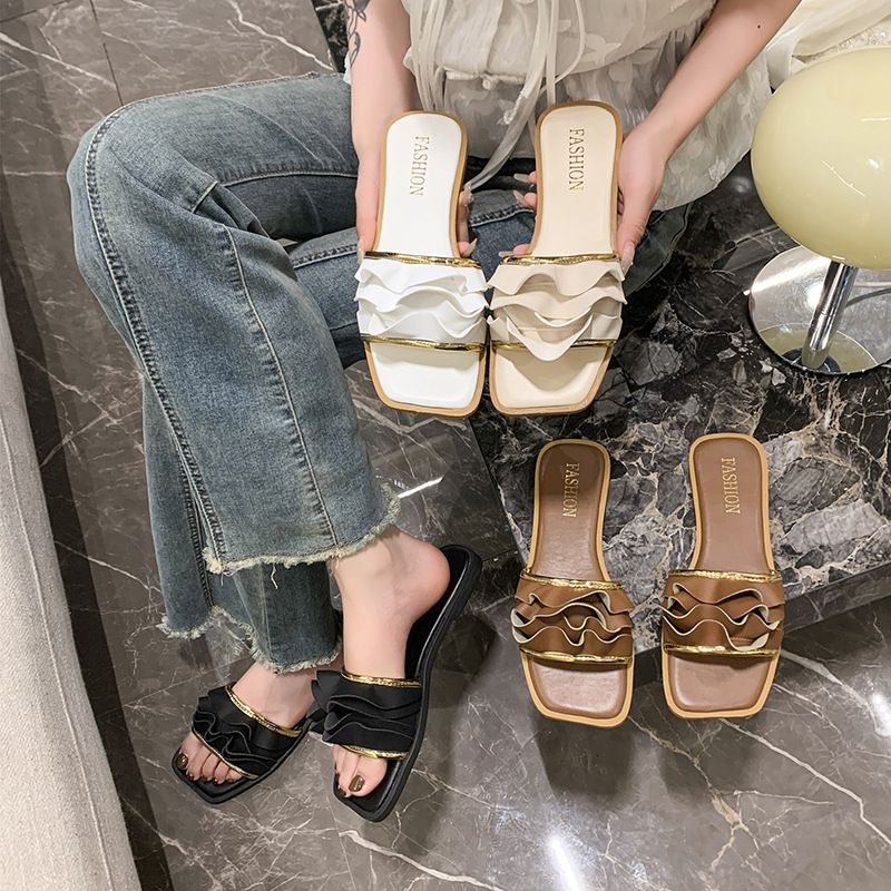 Plussize slippers Women's summer wear 2025 new flat heel fashion beach sandals women's sandals