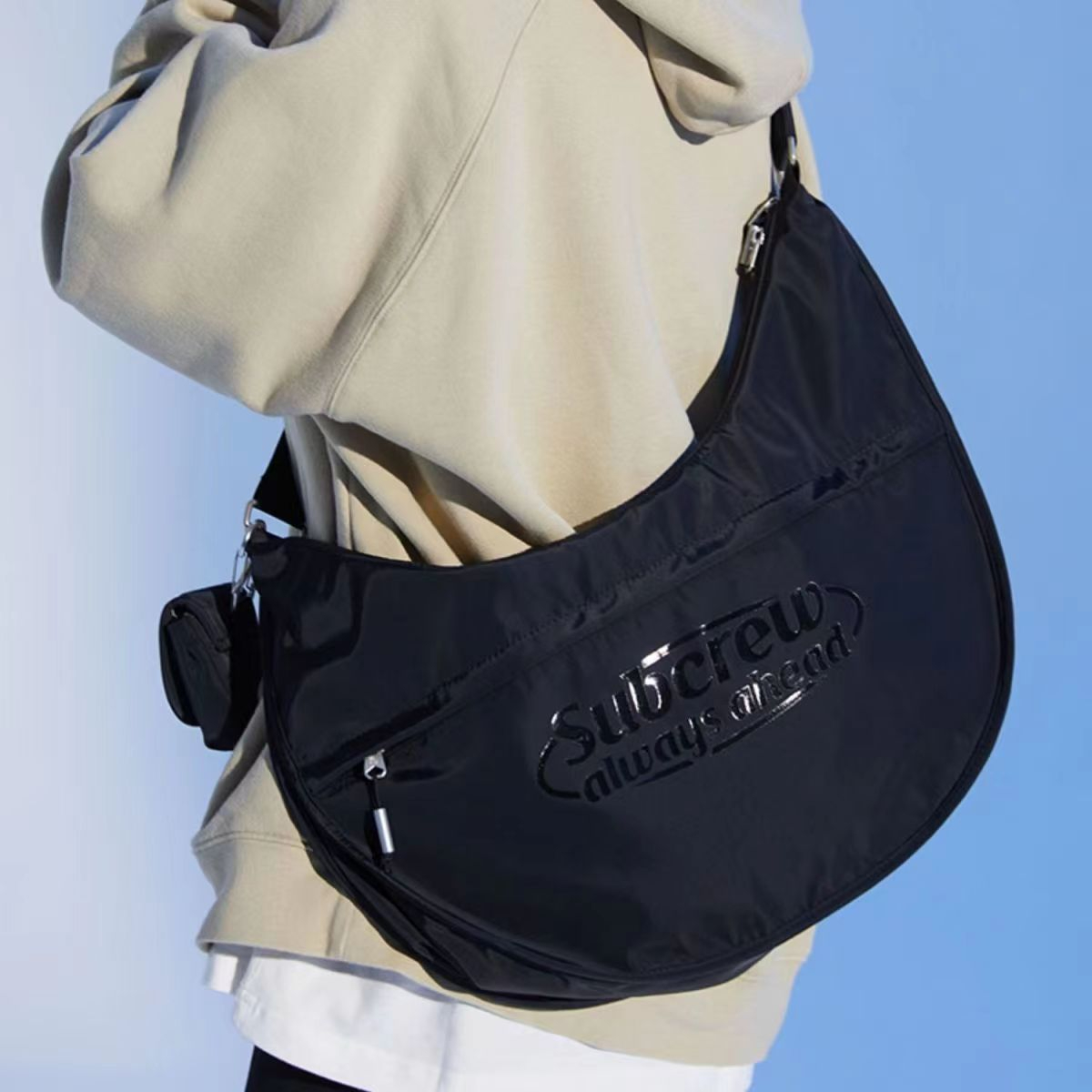 Women's New Versatile One-Shoulder Cross-Body Bag Casual Commuter Large-Capacity Crescent Bag