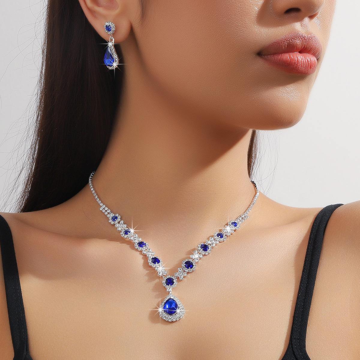 Glam Teardrop Crystal 2Pcs Necklace Earrings Bridal Jewelry Set Adjustable 35cm+14cm Extended Chain Five Optional Colors Sparkling Paved Rhinestone Eco-friendly Alloy Versatile Women Daily & Formal Ornaments Wedding Banquet Prom Evening Gown Matching Dainty Fashion Holiday Gift Accessories
