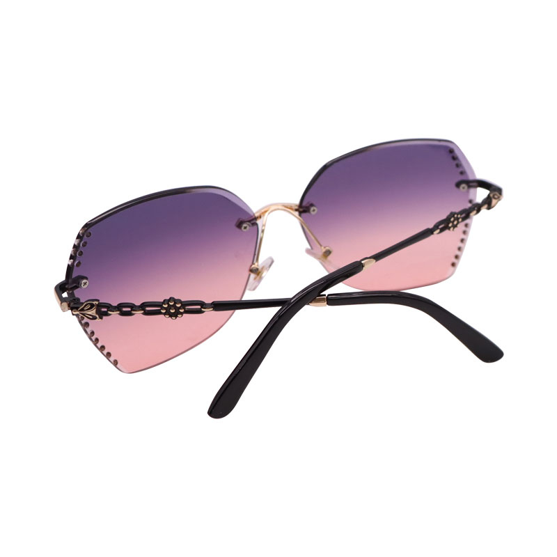 956 Fashion Lady Sun Glasses Rimless Rhinestone Decor Women Sunglasses Vintage Alloy Frame Butterfly Classic Brand Designer Shades