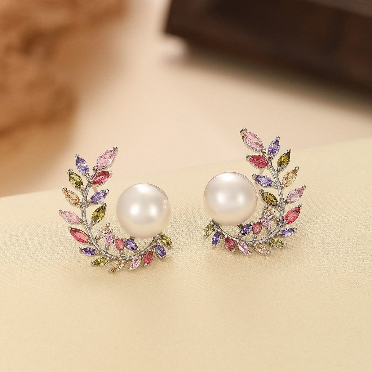Luxury Olive Branch Shape Pearl Stud Earrings Gold Plated Multi-Color Marquise Zircon Inlaid Dainty Leaf Design Elegant Temperament Women Ear Jewelry Trendy European Style Accessory For Daily Wedding Banquet Cocktail Party Ideal Birthday Holiday Gift Ornament For Mature Ladies Female Fashion Decor