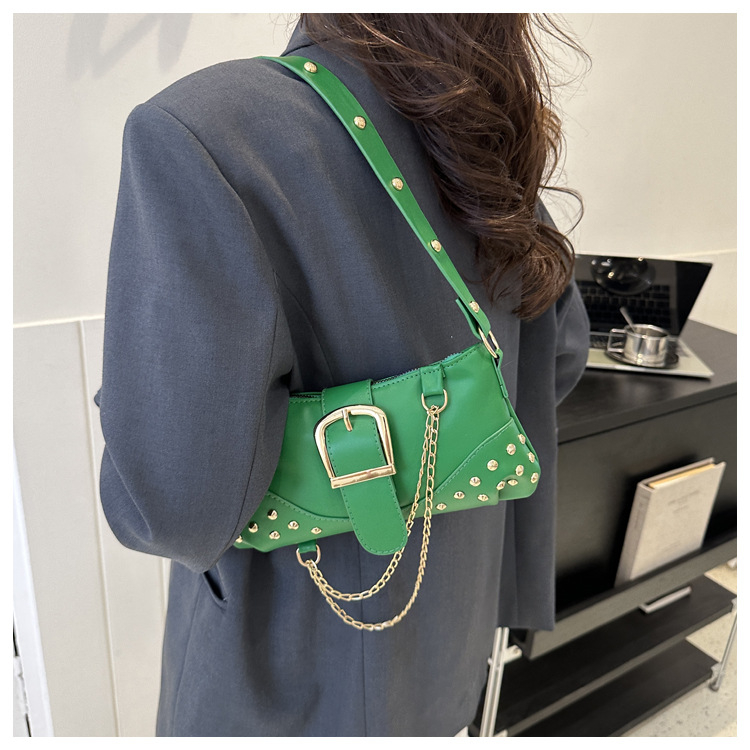 2024 New Rivet Fashion Chain Shoulder Bag Ladies Leisure Work Bag Monochrome Crossbody Bag