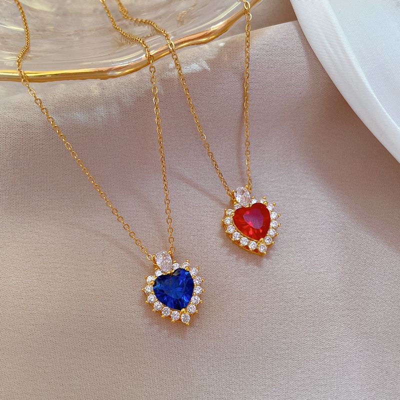 Light Luxury Heart‑Shaped Colored Gem Pendant Necklace For Women, Micro Pave Surrounding Zircon Clavicle Chain, Niche Ins Style Fashion Jewelry Gift For Dating Party Daily Wear
