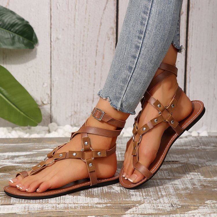 2024 summer new European and American style cross strap serpentine flat sandals Metal ring buckle fashion plus-size sandals G868