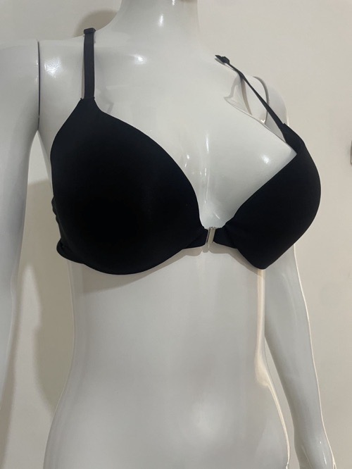 Gather the front button-down underwear, women's thickened beautiful back, sexy halterneck, V-shaped open back, glossy Japanese breathable bra, small breasts, gathered to show big