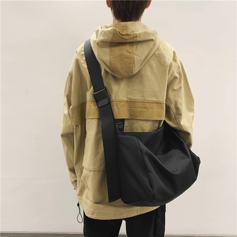 R80251 Men's Casual Simple Large Capacity Shoulder Cross-body Bag