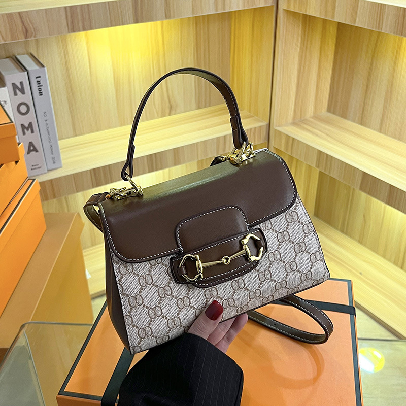 8826 Purses Ladies Casual Square Bag Portable Cross-body Handbags