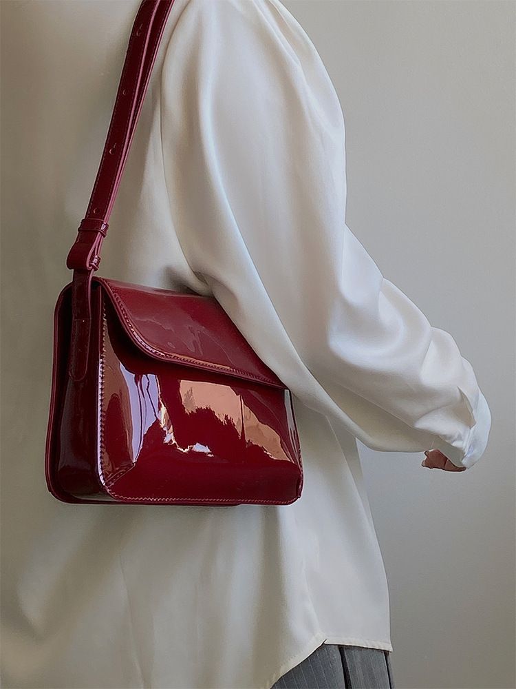 Vintage Red Patent Leather Small Square Bag, Multi‑Way Underarm Handbag, Fashion Versatile Shoulder Crossbody Purse for Women Daily Dating Party Use
