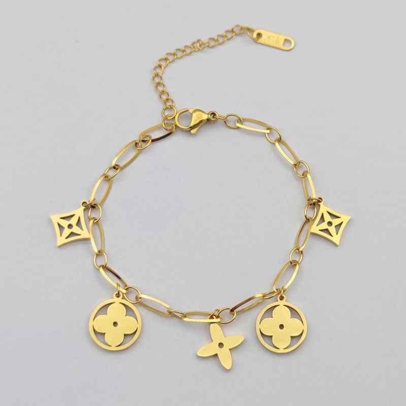 Clover gold necklace, collarbone chain titanium steel accessory, pendant necklace CRRSHOP free shipping chain Bracelet