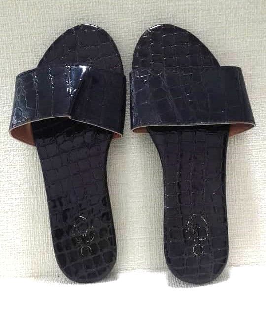 Trending Couple Design Popular Slides women factory flat sandals Slide Slippers
