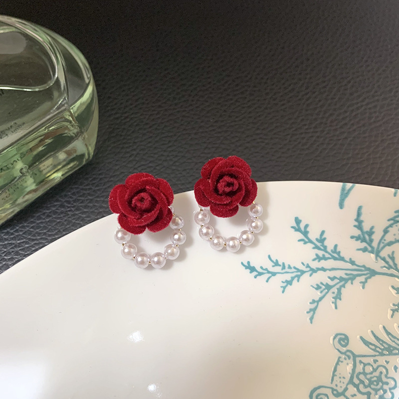 LE851 Camellia Flower Stud Earrings Pearl Beads Hoop Romantic Earrings for Women and Girls