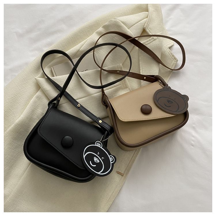 2024 new trend fashion single shoulder simple crossbody leisure commuter saddle bag 8126