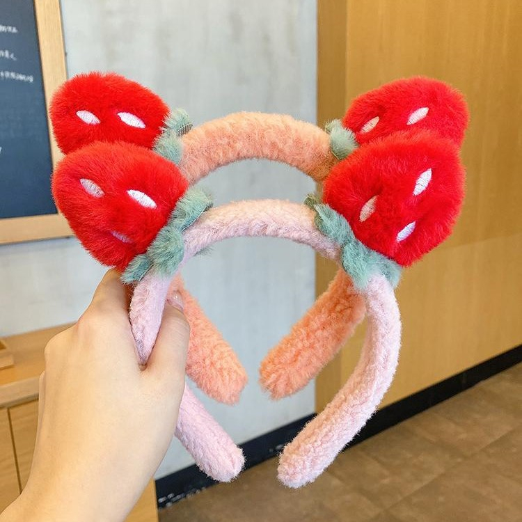 FG6 Autumn Winter Furry Hair Band Cute Strawberry Face Wash Makeup Spa Shower Hairband For Children Girls Headband Hair Accessories
