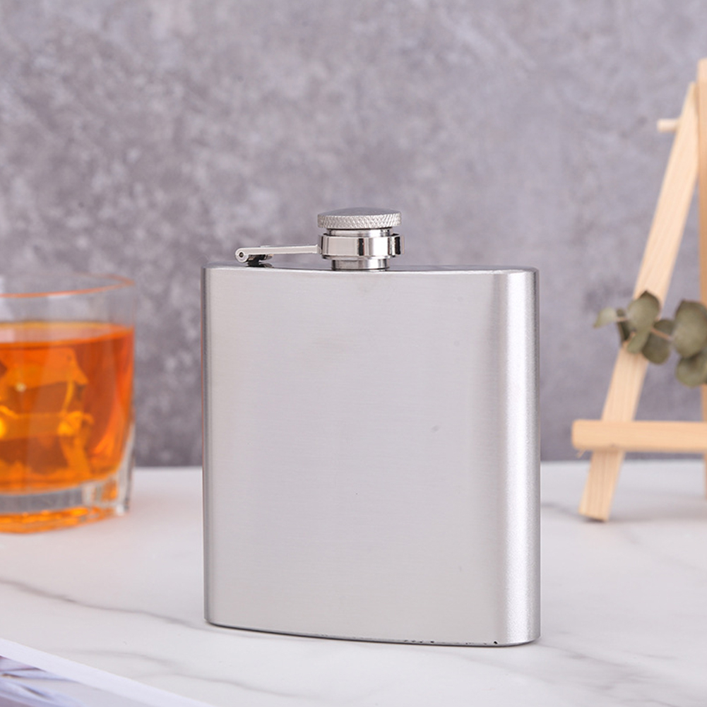  Stainless Steel liquor flaskSilver