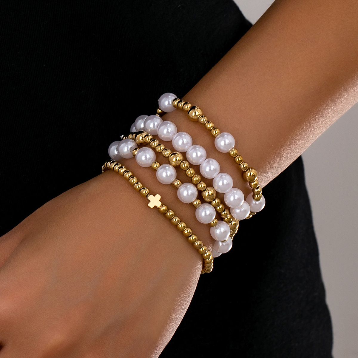 5-Piece Elegant Pearl & Gold Bead Stretch Bracelet Set with Cross Accent, Stackable Minimalist Fashion Jewelry for Women
