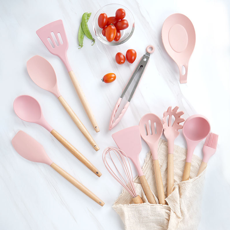 Factory direct sales wooden handle silicone kitchen utensils 12-piece silicone spoon and spatula kitchen gadget set silicone moreto wholesale
