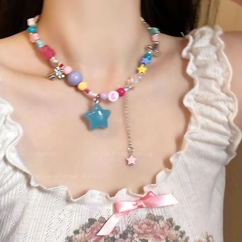 Various styles of fashion new pearl party necklace fashion high-end temperament clavicle chain net celebrity necklace clavicle chain niche dress accessoriesColorful Candy Necklace