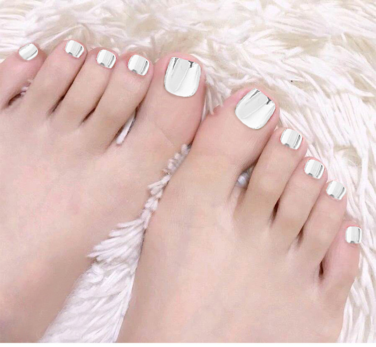 24pcs silver fake toenail Fashion Manicure Patch False Nails Save Time Wearable Nail Patch With Glue Fake Nails