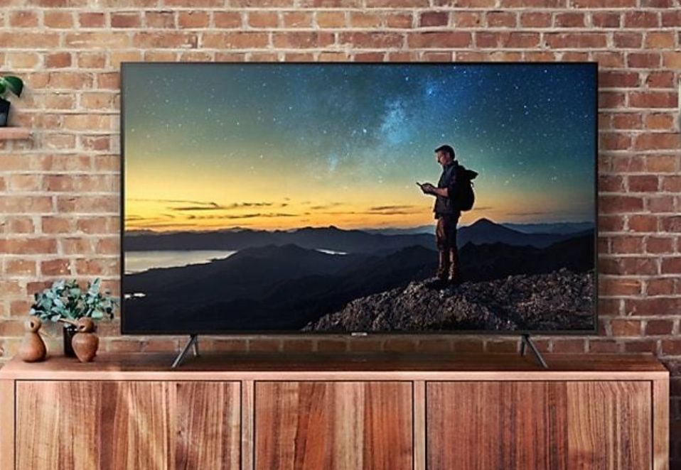 Mooved 65-inch Smart TV, T2+S4, Full HD LED screen. Digital Smart TV, 2.0 USB, Dolby Audio up-firing speakers - Model: 65F10S