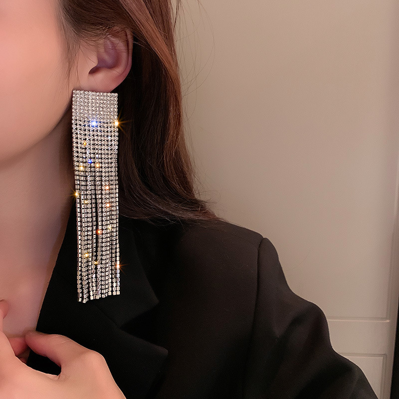 HE6776 Women's Fashion Rhinestone Fringed Earrings Exaggerated Long Earrings