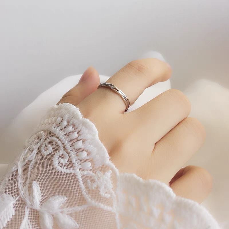 J80 Men's and Women's Silver-Plated Openwork Lines Interwoven Ring Opening Adjustable Couple Ring Jewelry