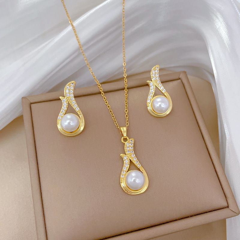 Light Luxury Full Paved Rhinestone Imitation Pearl Bird Shape Jewelry Set Delicate Gold Alloy Stud Earrings Pendant Necklace Elegant Matching Jewelry Kit Sparkly Statement Accessories For Women Wedding Banquet Daily Dating Party Fashion Gift
