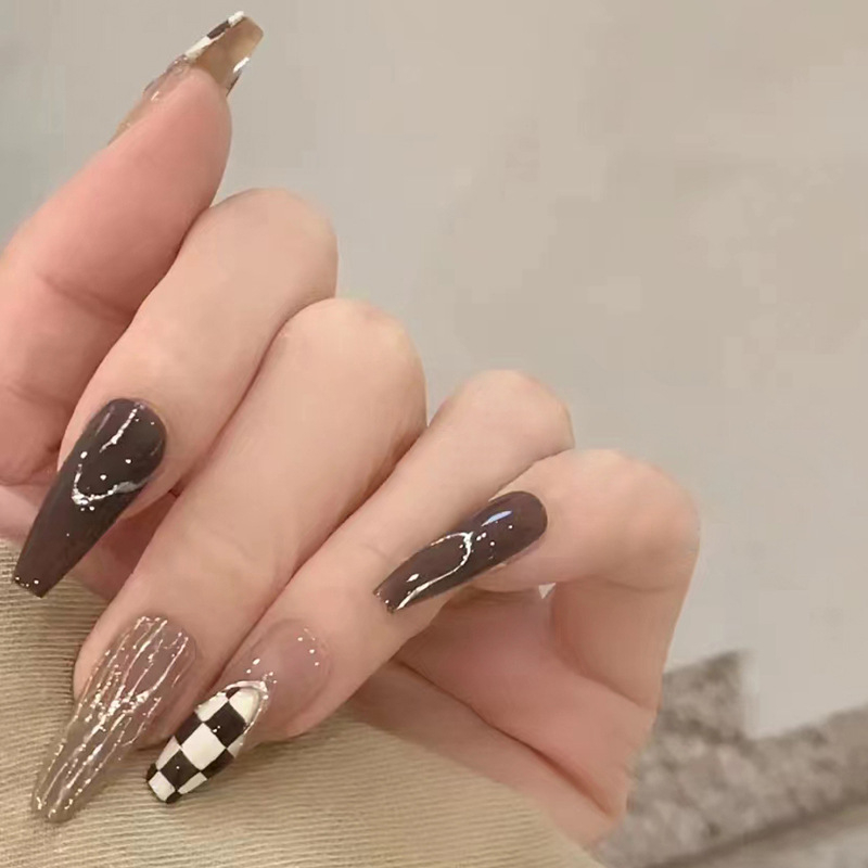 R635 24 Pcs Glossy Press on Nails, Super Long Coffin Gold Leaf Pattern Irregular Chessboard Fake Nails, Full Cover Artificial False Nails for Women and Girls
